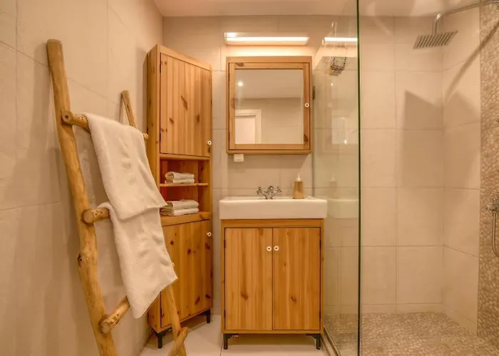 Spitaki - A Hidden Gem * Hriszí Aktí Haniá