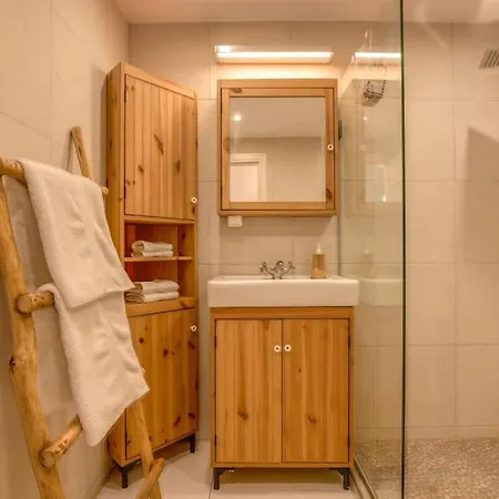 Spitaki - A Hidden Gem * 하니아